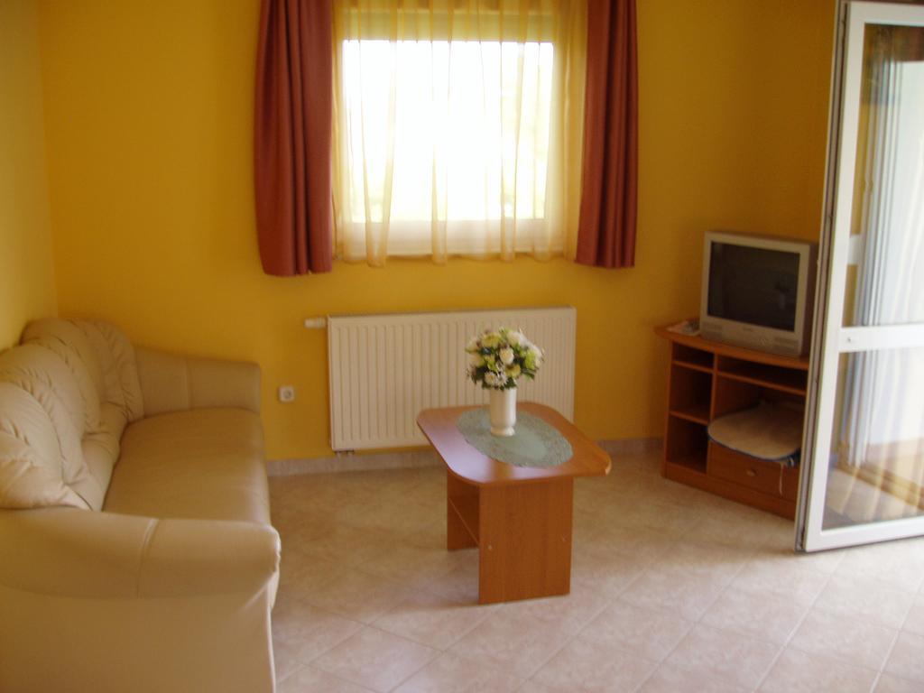 Katalin Apartmanhaz